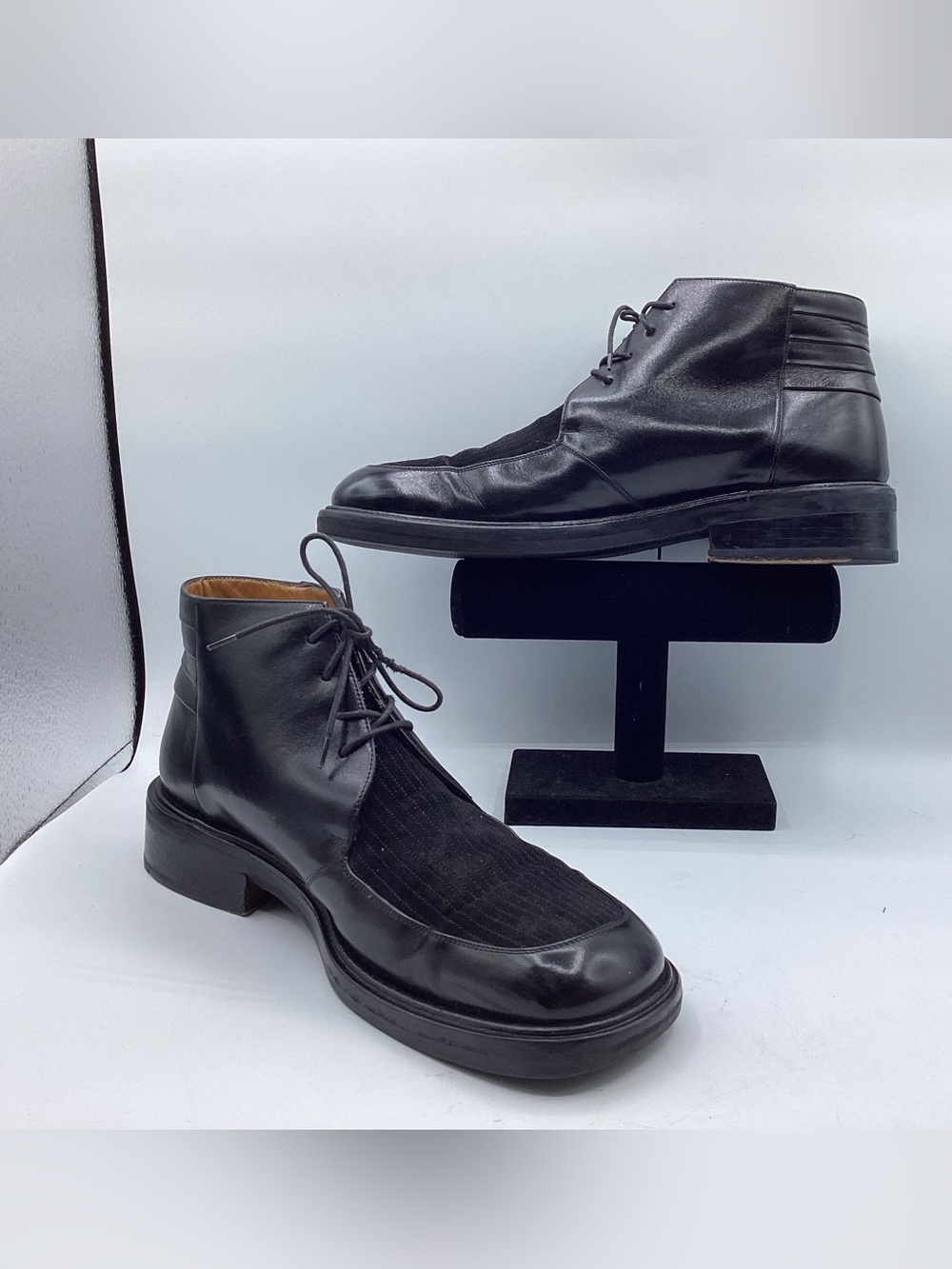 Mezlan Spain Men's Black Leather Mixed Media Square Toe Chukka Boots Size 9M⁠